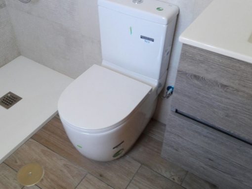 Reforma de baño casa en Tomares